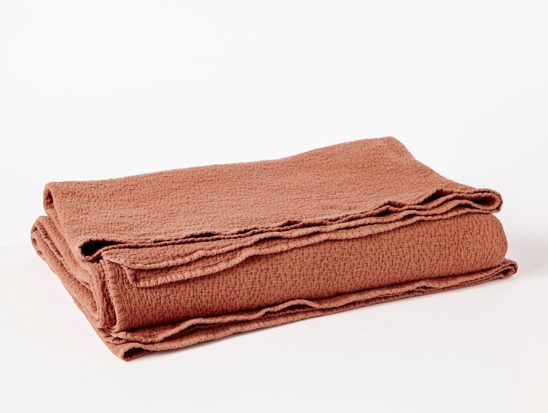 BED Bla CascadeOrganicMatelasse Blanket Sedona B FA23 16963 1