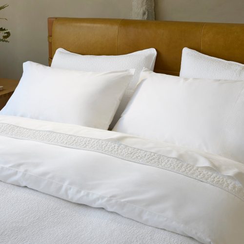 FA24 CloudSoftSateen Duvet VistaEmbroidery AlpineWhite B 0025 715f473a 5e3f 4927 9d60 cbde28ad9333