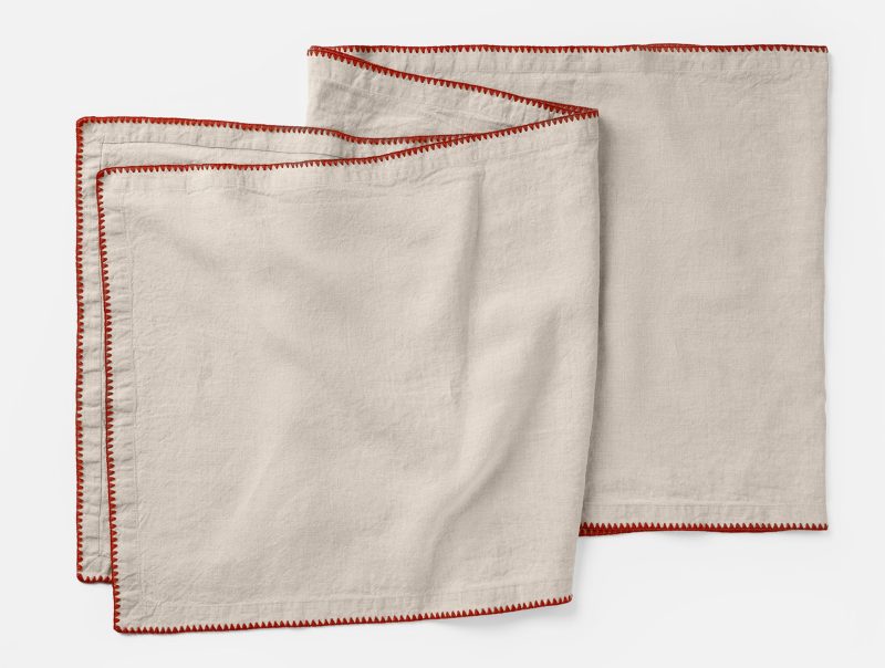 Olivos Embroidered Organic Linen Runner | Natural Chambray w/ Claret