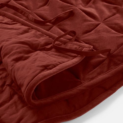 FA24 VelvetTuftedOrganic TreeSkirt Claret B 1266