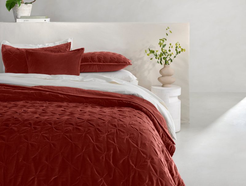 FA24 VelvetTufted Quilt Claret A 0027 20373198 7c28 4507 bebd 75b6e9bc600d