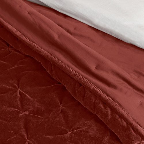 FA24 VelvetTufted Quilt Claret B 0023