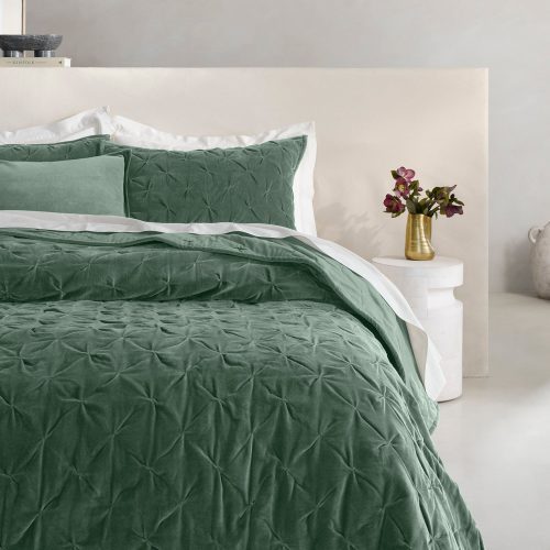 FA24 VelvetTufted Quilt Pine A 0095