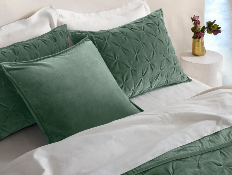 FA24 VelvetTufted Quilt Pine B 0001