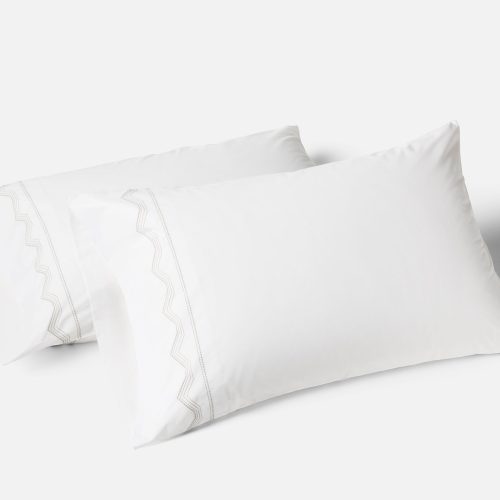 FA24 VistaEmbroideredOrganic Pillowcase AlpineWhite wStone A 466