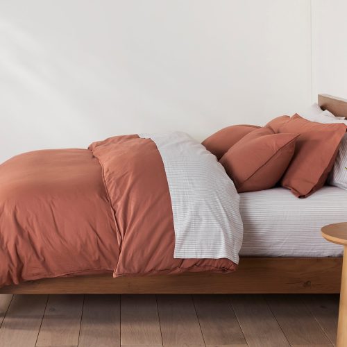 OrganicCrinkledPercale Cascade Duvet Sedona Profile FA23 alt 18034 x