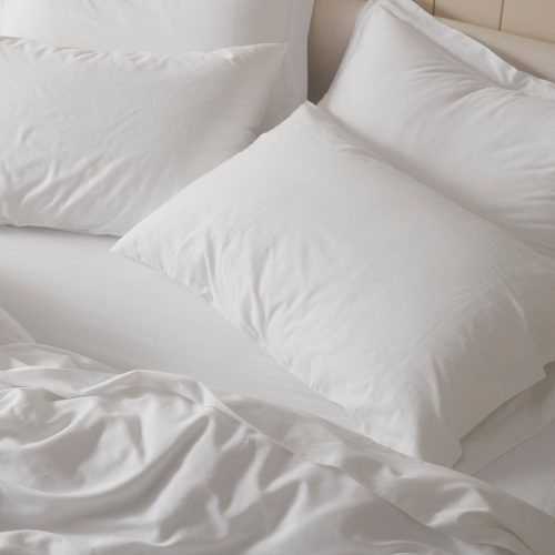 PDP 1024368 OrganicRelaxedSateen Duvet AlpineWhite LifestyleHero FA22 2 26f2b728 bbc5 43a3 b8df 4f29f64c7546