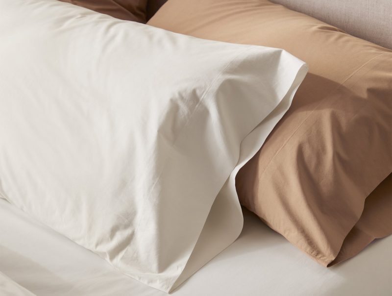 PDP 300Percale Duvet Fawn C SP22 detail 5562 2