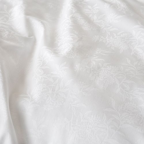 SP25 EEcom HeirloomSateenJaquardDuvet AlpineWhite B 074