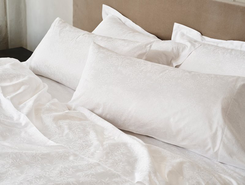 SP25 EEcom HeirloomSateenJaquardDuvet AlpineWhite B 081 f181765e 8ee4 4b8d b907 1377843ff3f8