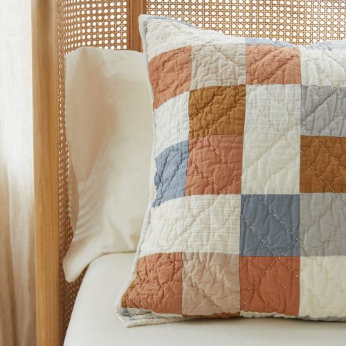 ashbury quilt multi c sp22 detail 7694 7895e1fe 2294 4f46 bced 613e76847ebc