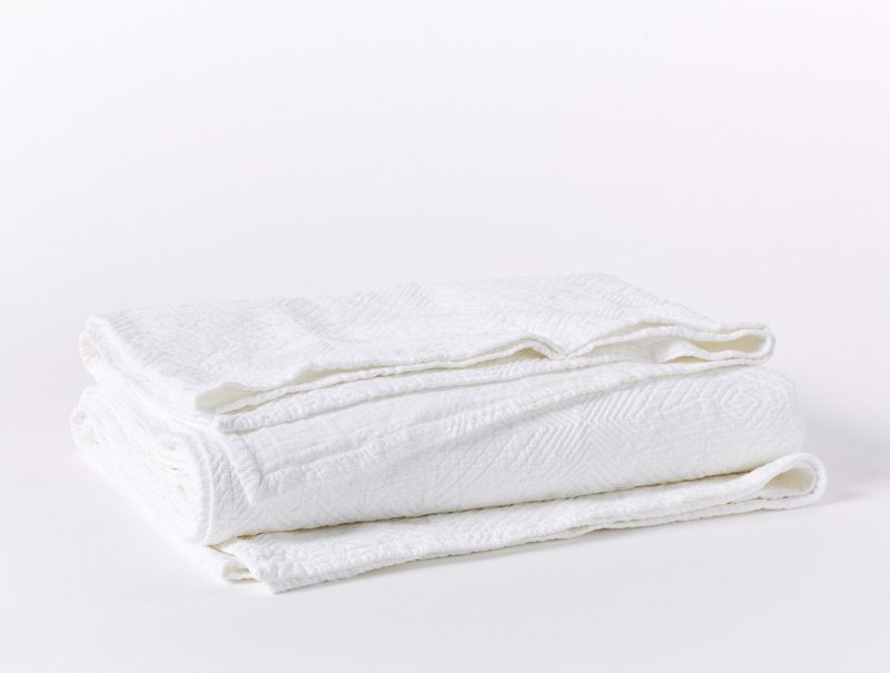 Avila Organic Matelasse Blanket | Alpine White