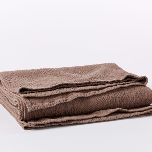 Avila Organic Matelasse Blanket | Redwood