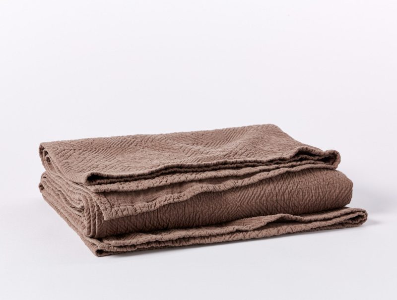 Avila Organic Matelasse Blanket | Redwood