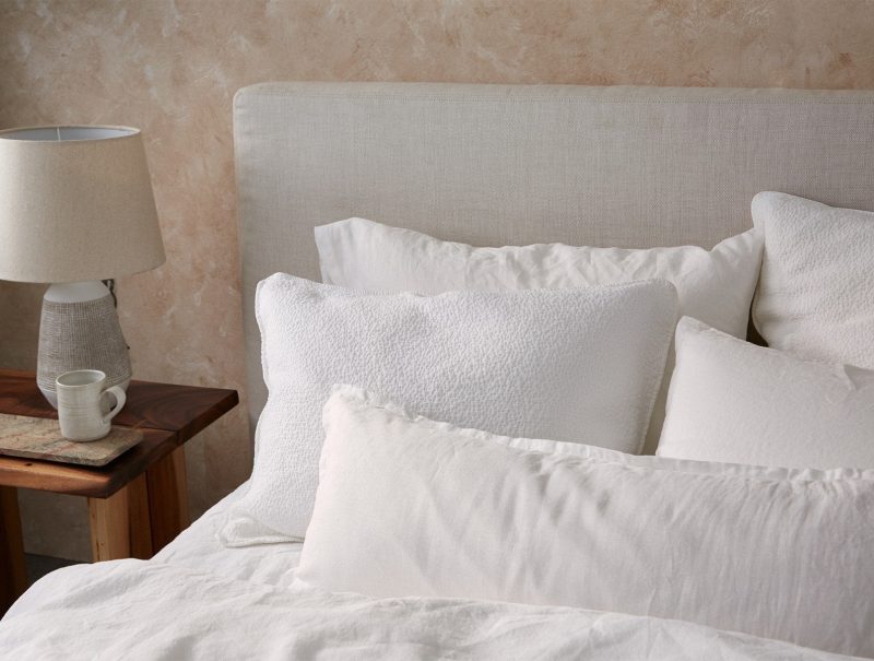 pdp diamondstitch comforter alpinewhite a sp21 detail 33333