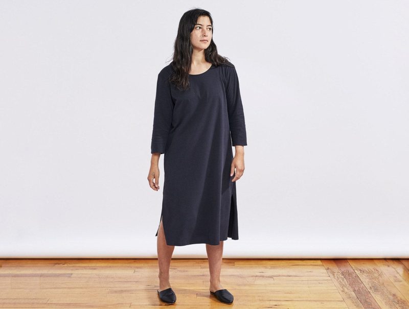 pdp solsticeorgnightgown model graphite f19 a 3 1 bcff27b7 323c 4c95 b753 cced2e005052