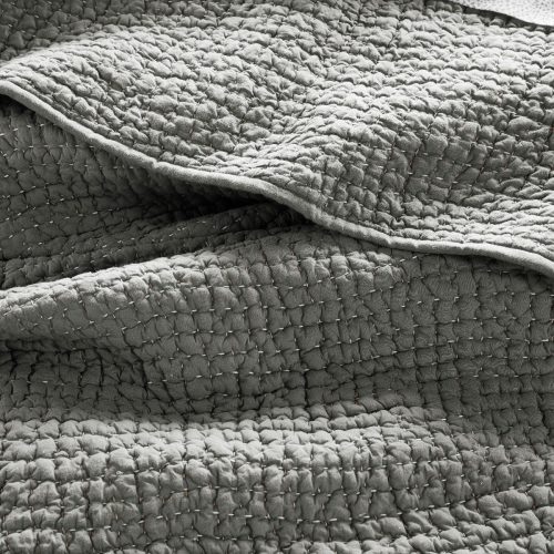 pebbledquilt duvetcover grey lifestyle details f17 v3 2