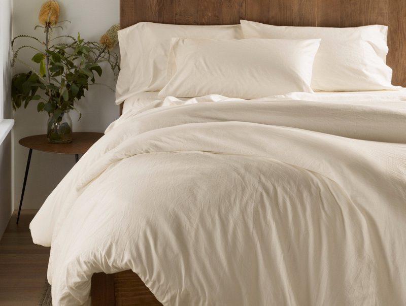 sateen sheetset natural bedhero f17 1 1 2831f0dd 42b4 46c0 8062 f5c6a3ea427f