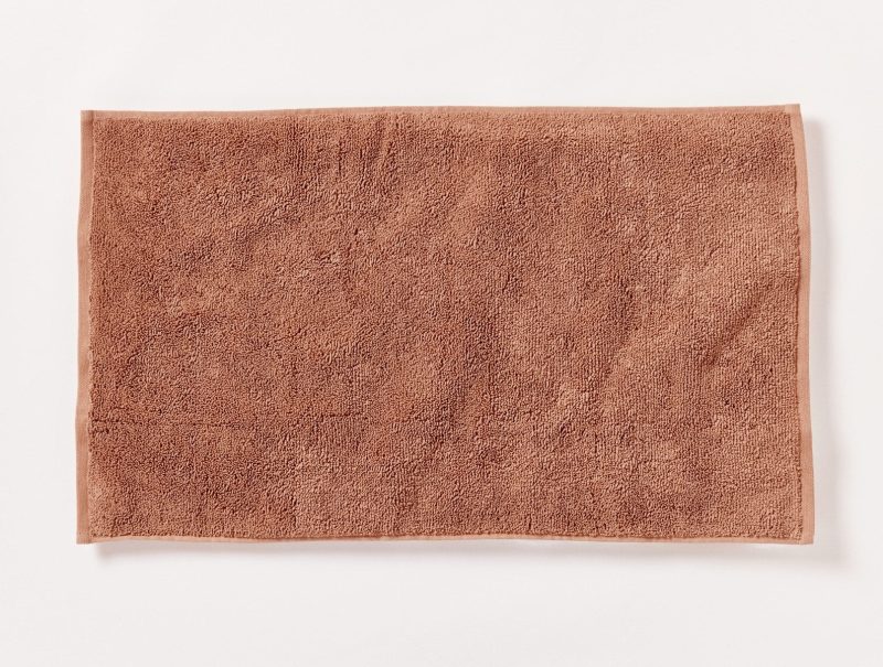 sp23 cloudloomorganictowel praline bathmat pdp 8e37f678 8d10 419d b0fe 1b2c61562461